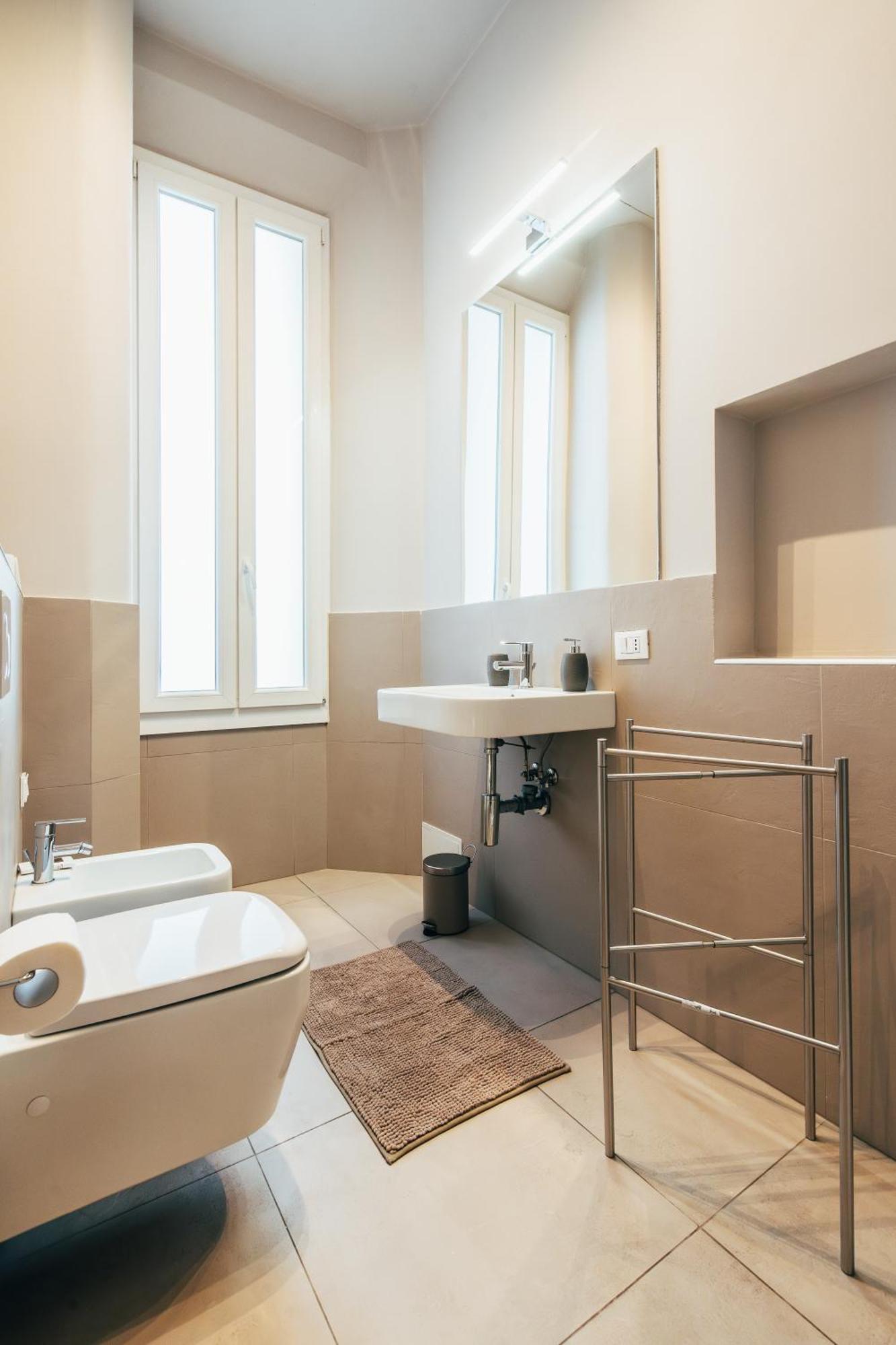 Bologna Suites - Private Bathroom المظهر الخارجي الصورة